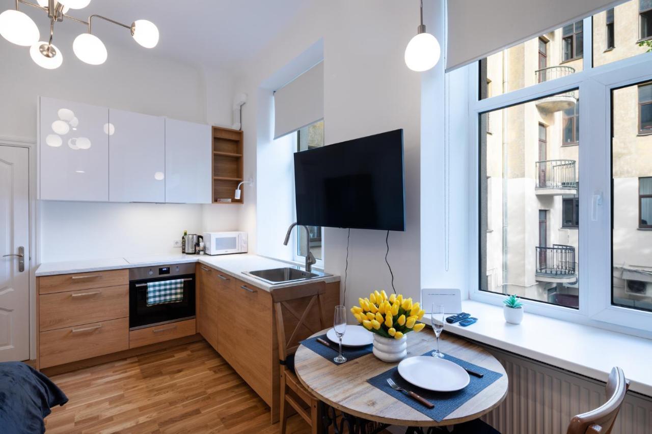 Brivibas House Design Apartments In City Center Riga Exterior photo